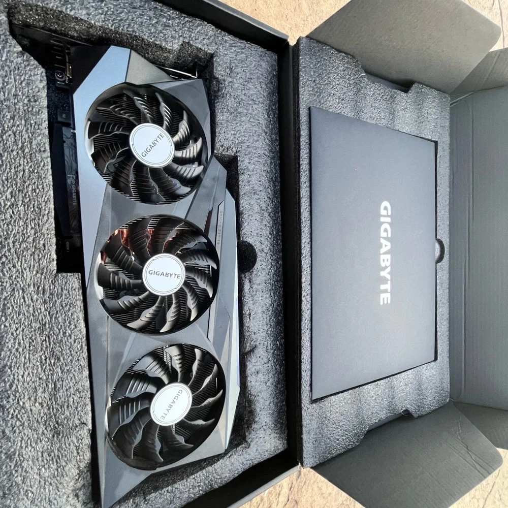 GIGABYTE GeForce RTX 3090 GAMING OC 24GB GDDR6X Graphics Card - Great Condition